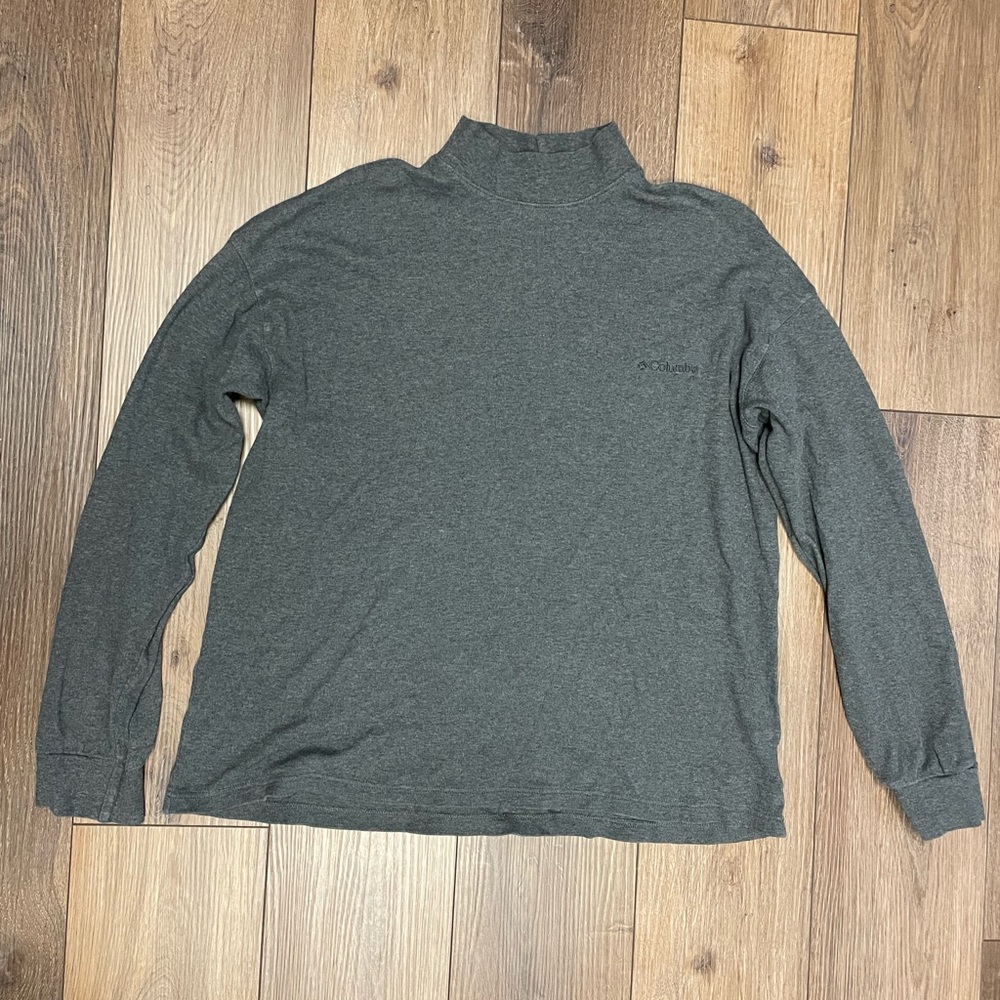 Columbia long sleeve shirt